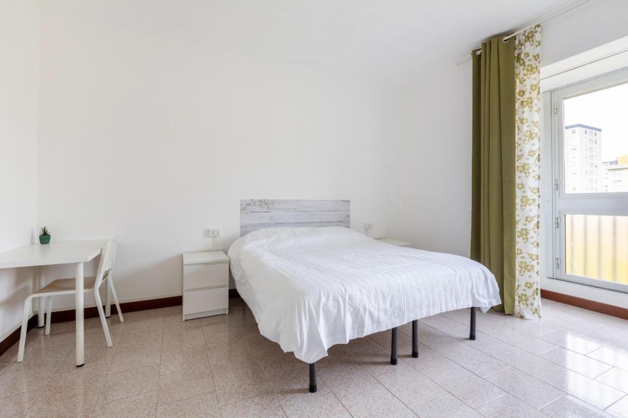 Bonola M1 Bright & Functional Flat Apartment Milan Exterior photo