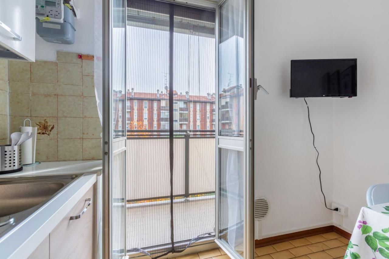 Bonola M1 Bright & Functional Flat Apartment Milan Exterior photo